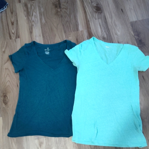 Old Navy, Mossimo Size Medium T-shirts - Picture 1 of 2